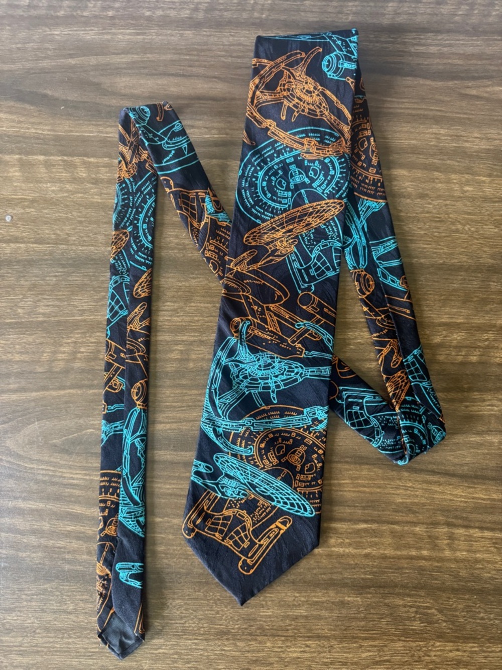 Vintage 1994 Star Trek Enterprise Space Station Silk Tie RM Style USA 58x3.75
